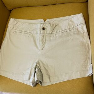 Banana Republic Cream Women's Shorts